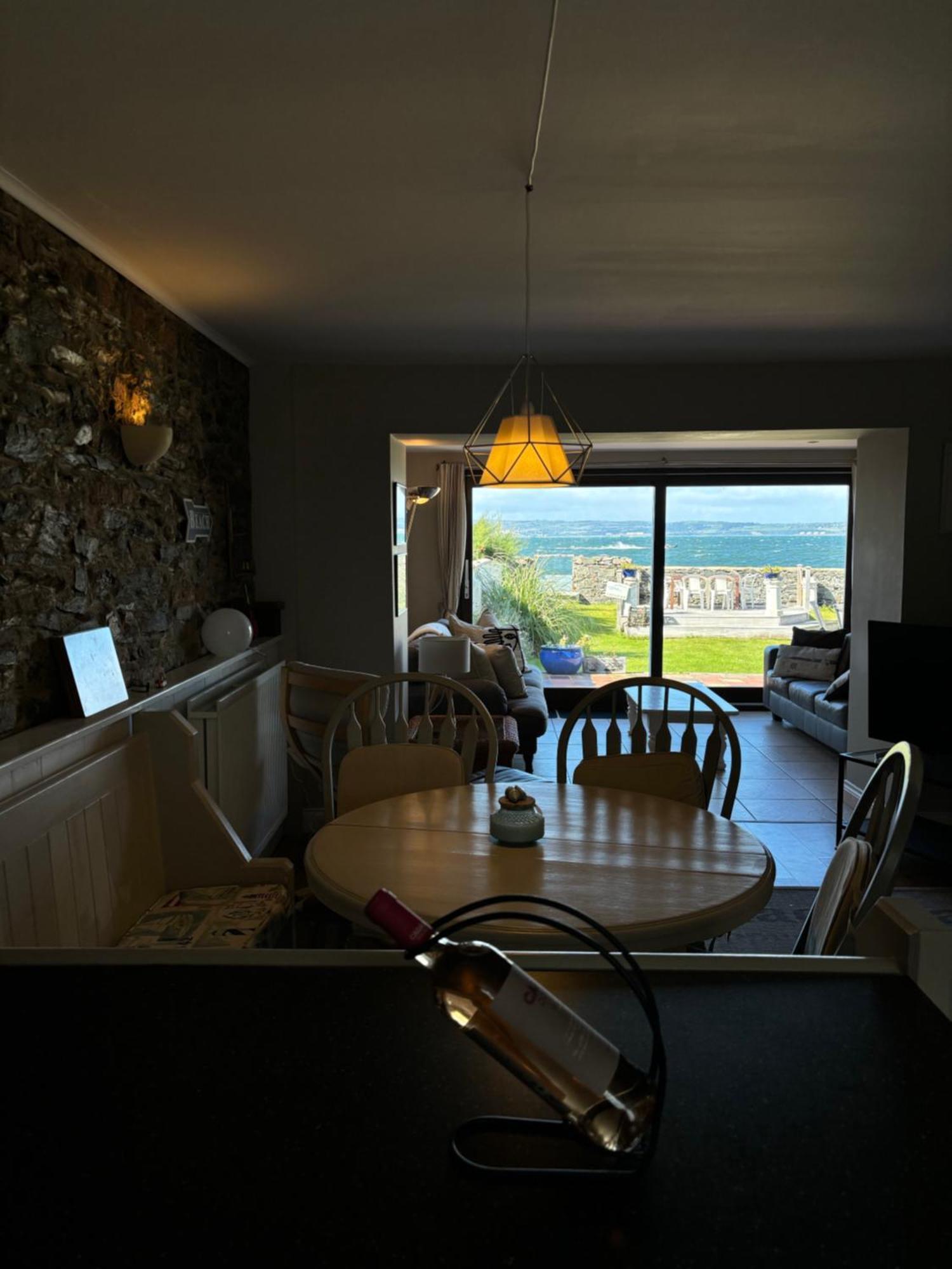 Splash Cottage Beach House With Sea Lapping Garden Бангор Екстер'єр фото