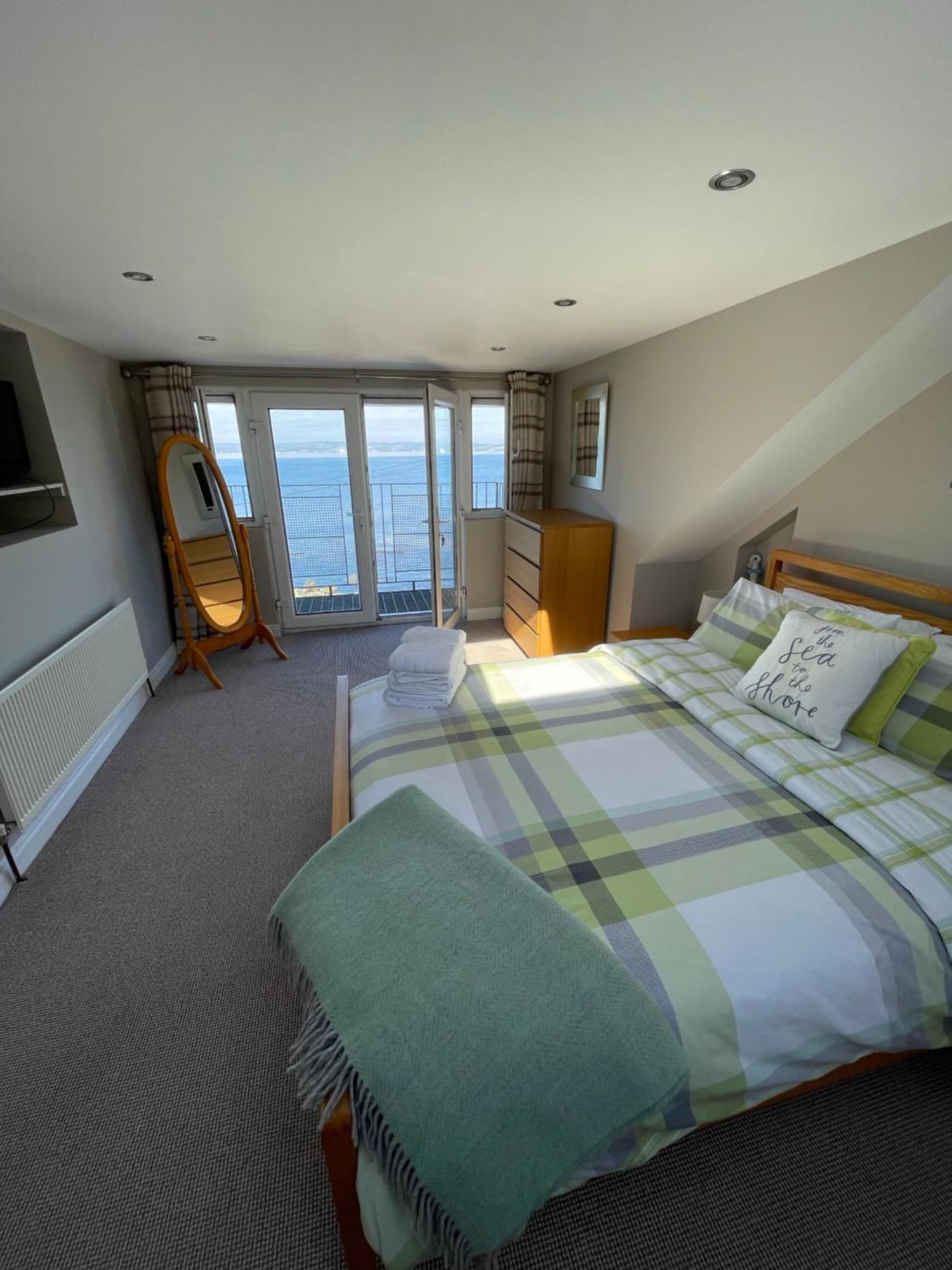 Splash Cottage Beach House With Sea Lapping Garden Бангор Екстер'єр фото
