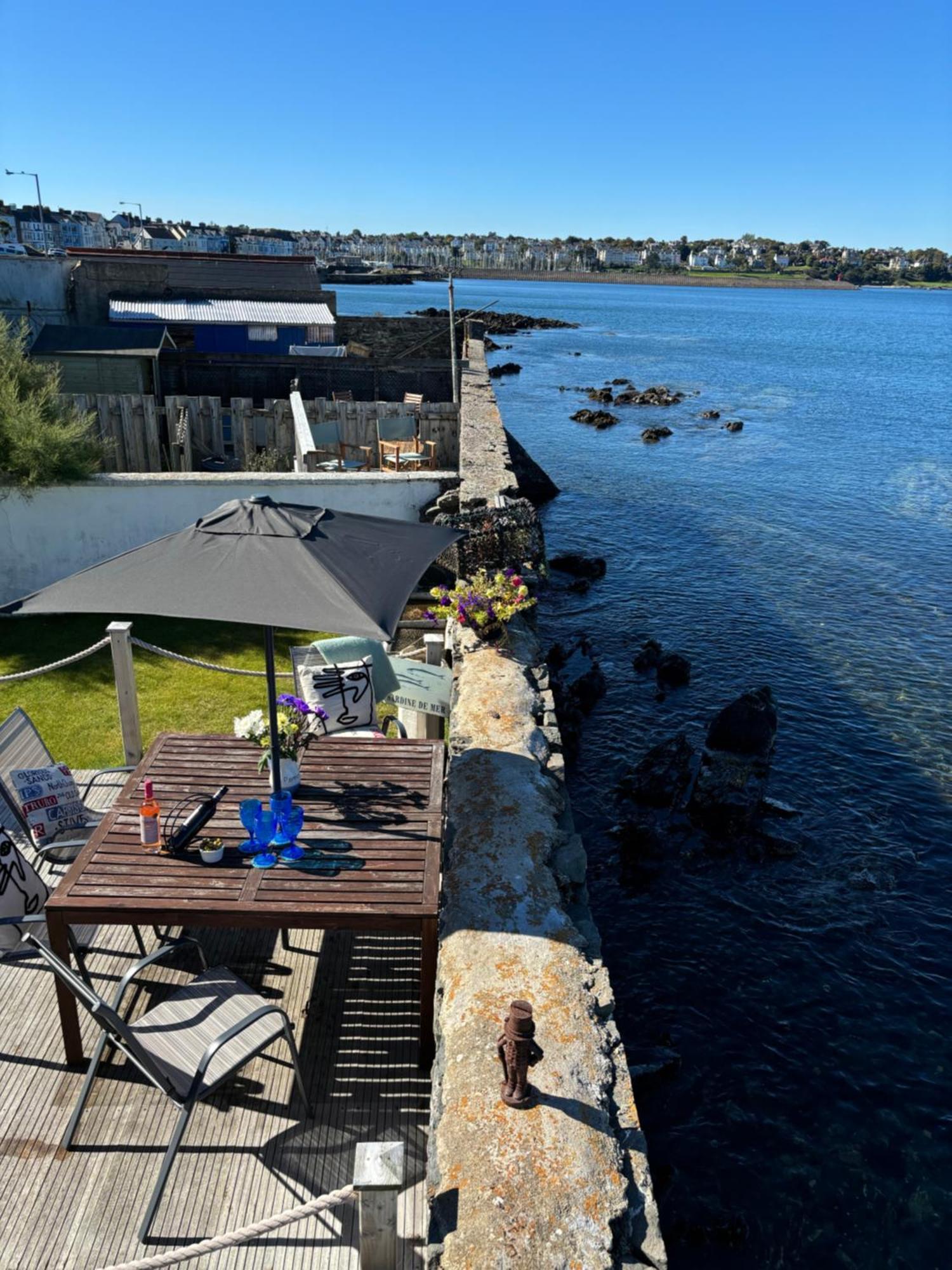 Splash Cottage Beach House With Sea Lapping Garden Бангор Екстер'єр фото