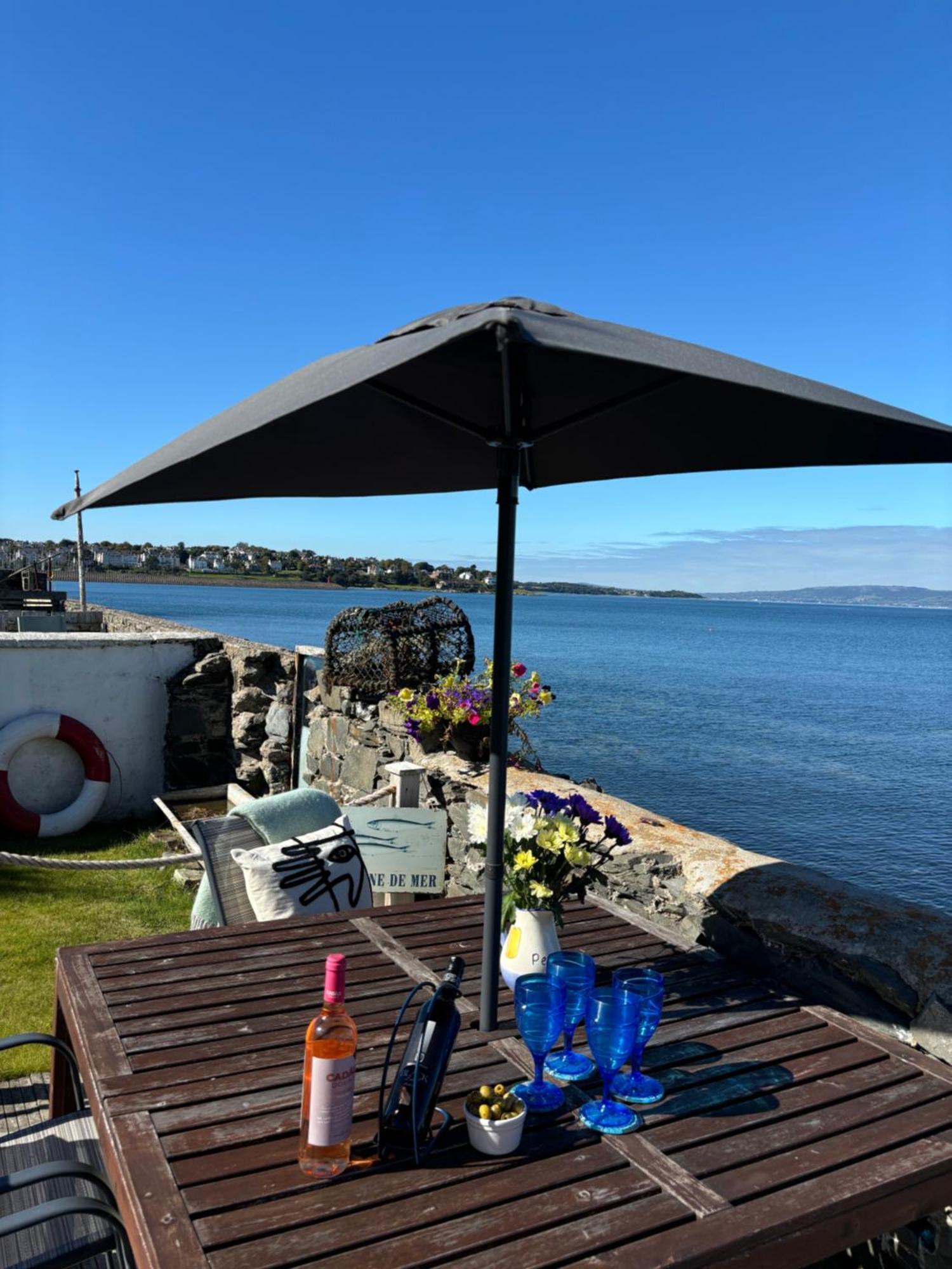 Splash Cottage Beach House With Sea Lapping Garden Бангор Екстер'єр фото